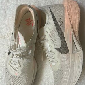 Nike Vaporfly 3 Women's White and Black Running Shoes